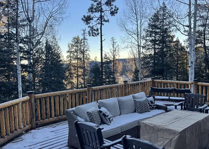 Hot Tub & Mtn Views: Woodsy In * Greer
