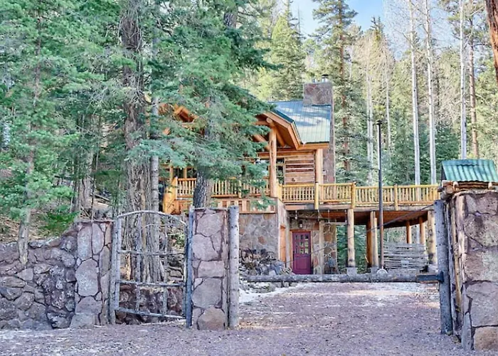 Hot Tub & Mtn Views: Woodsy In * Greer