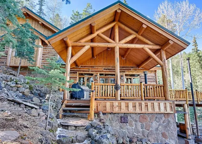 Hébergement de vacances Hot Tub & Mtn Views: Woodsy In *